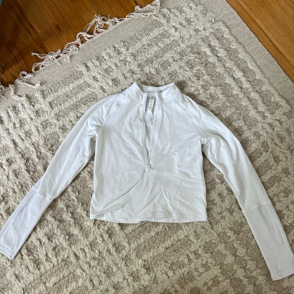 Lululemon Long Sleeve Cropped 1/2 Zip